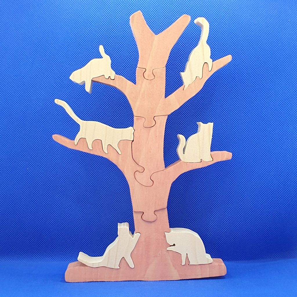ARBRE A CHATS - Atelier Chantournage Isa